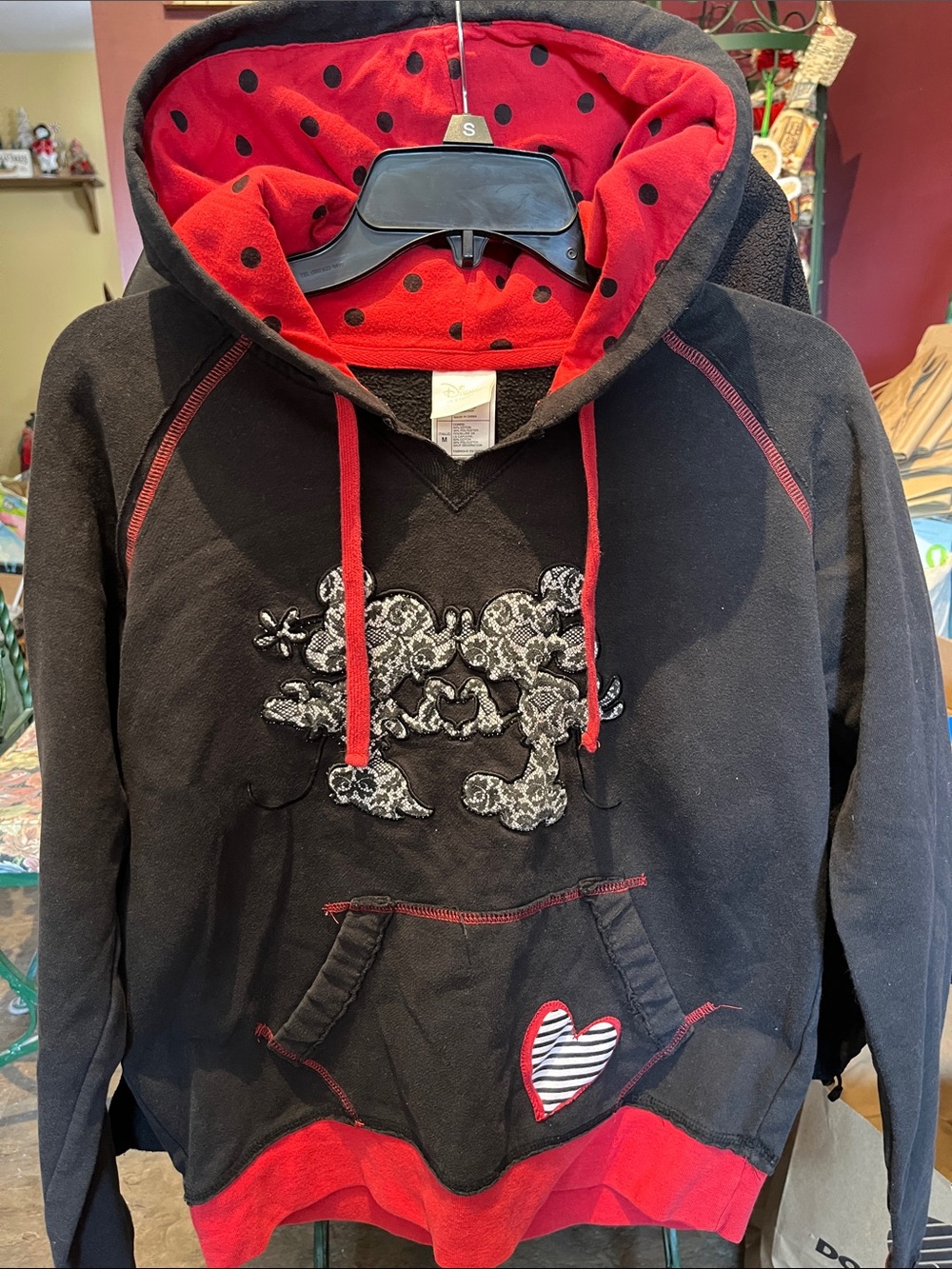 Disney original Minnie ❤️’s Mickey hooded sweatshirt polka dots inside hood